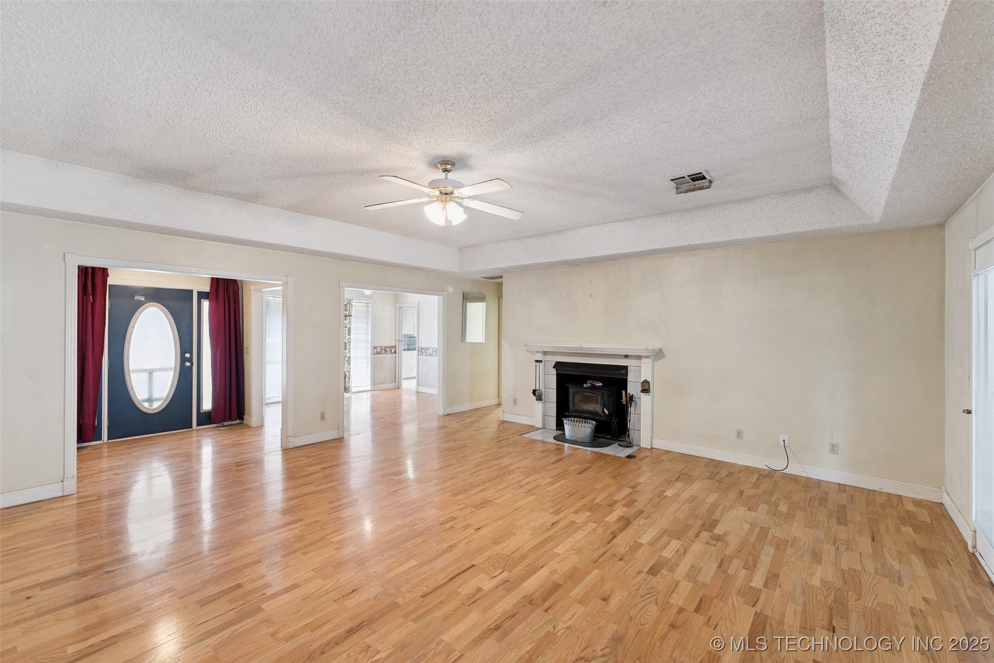 901 E 8th Street