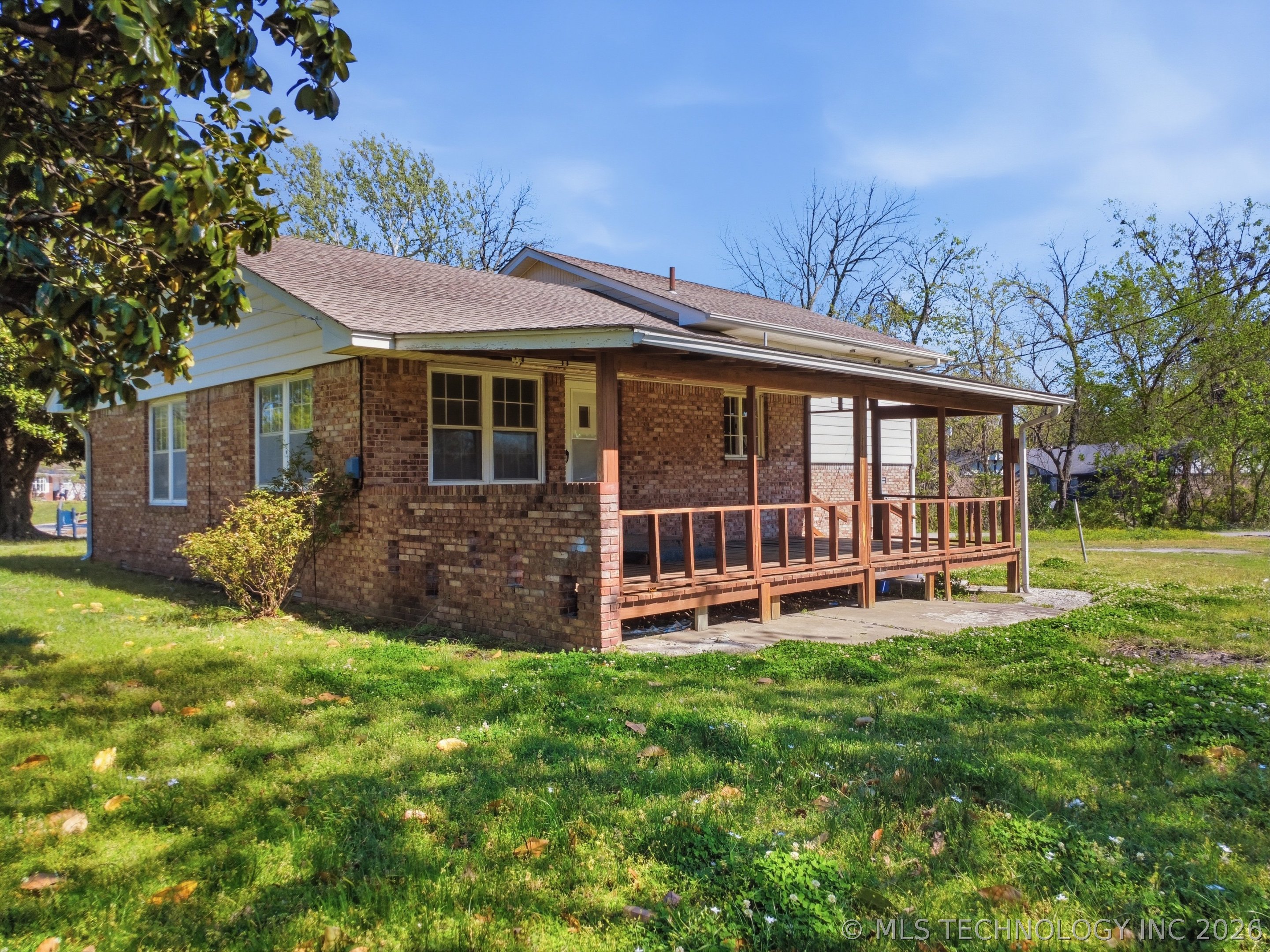 222 SE 3rd