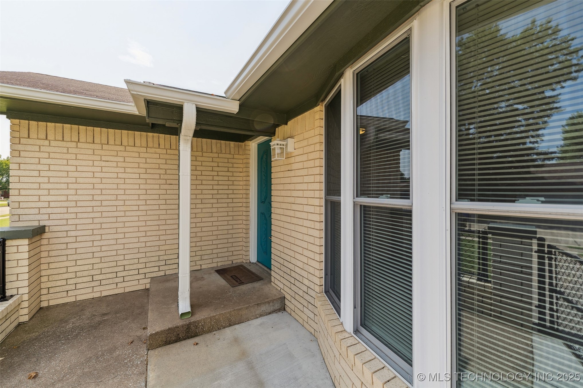 1516 Merlin Circle