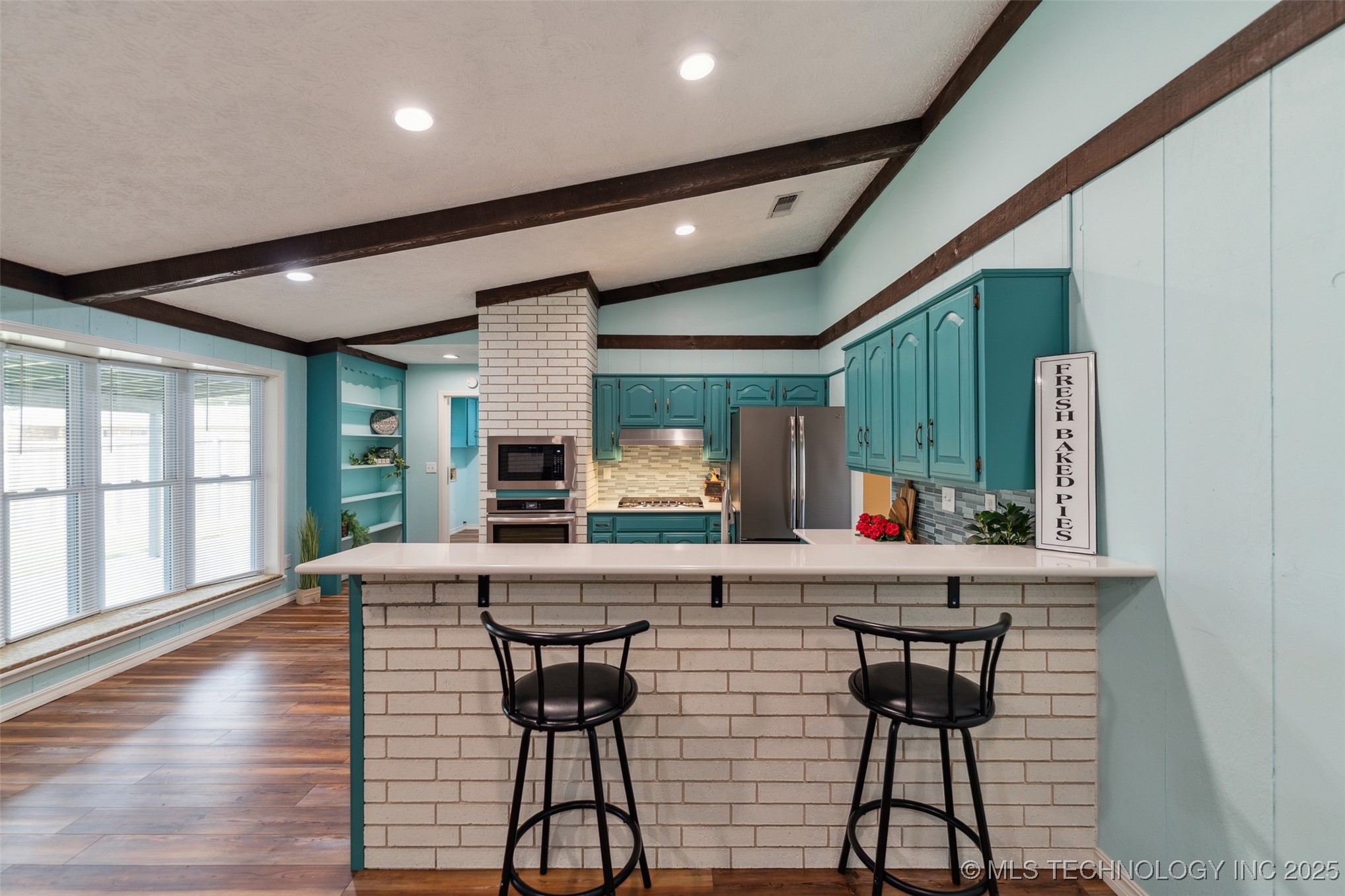 1516 Merlin Circle