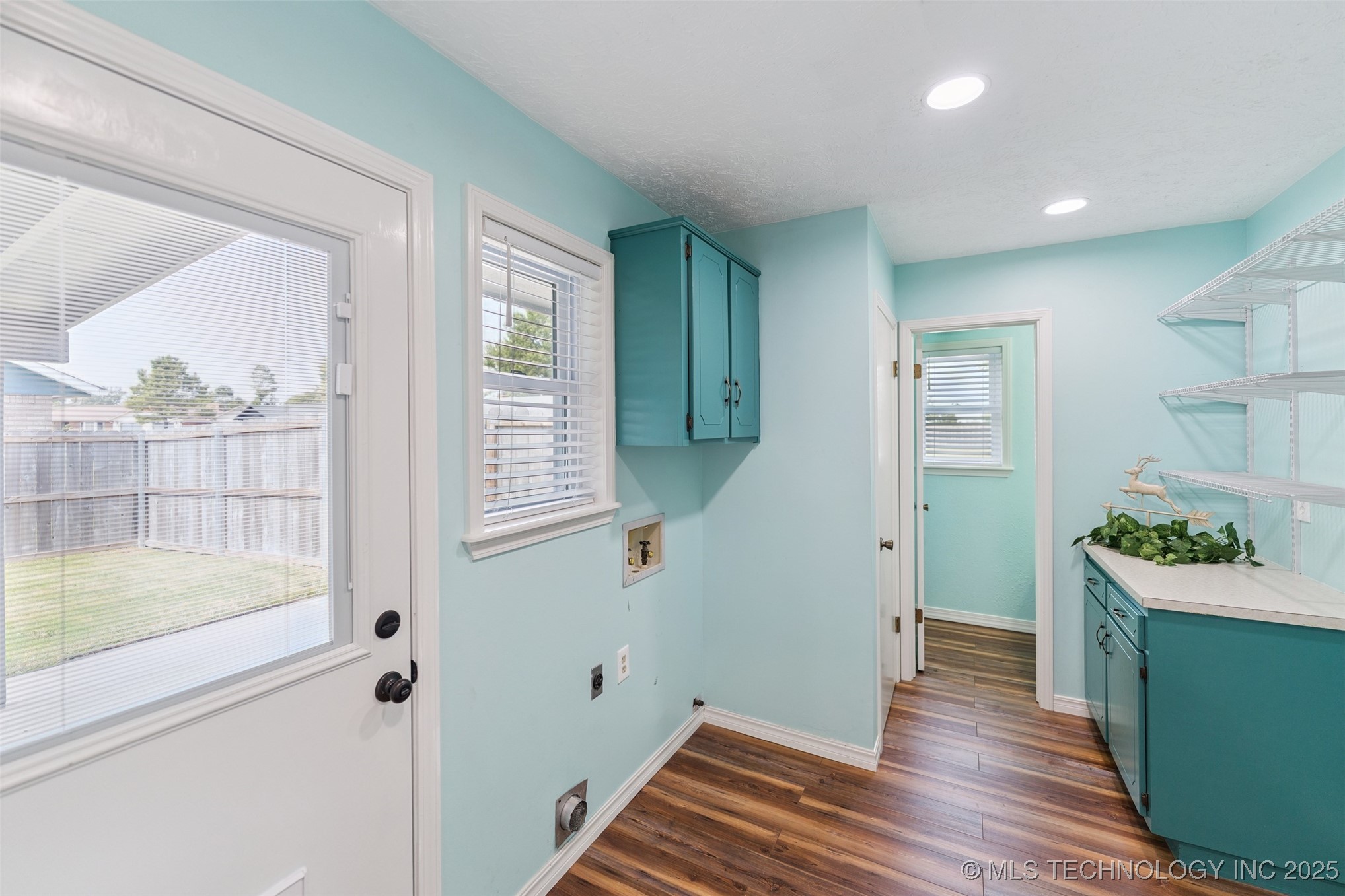 1516 Merlin Circle