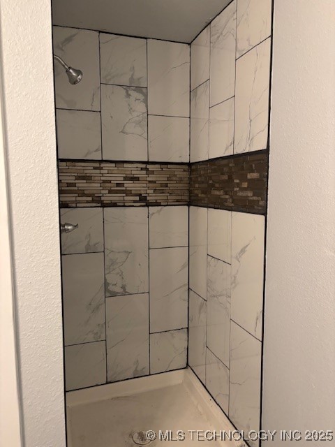 1302 N Proctor Avenue