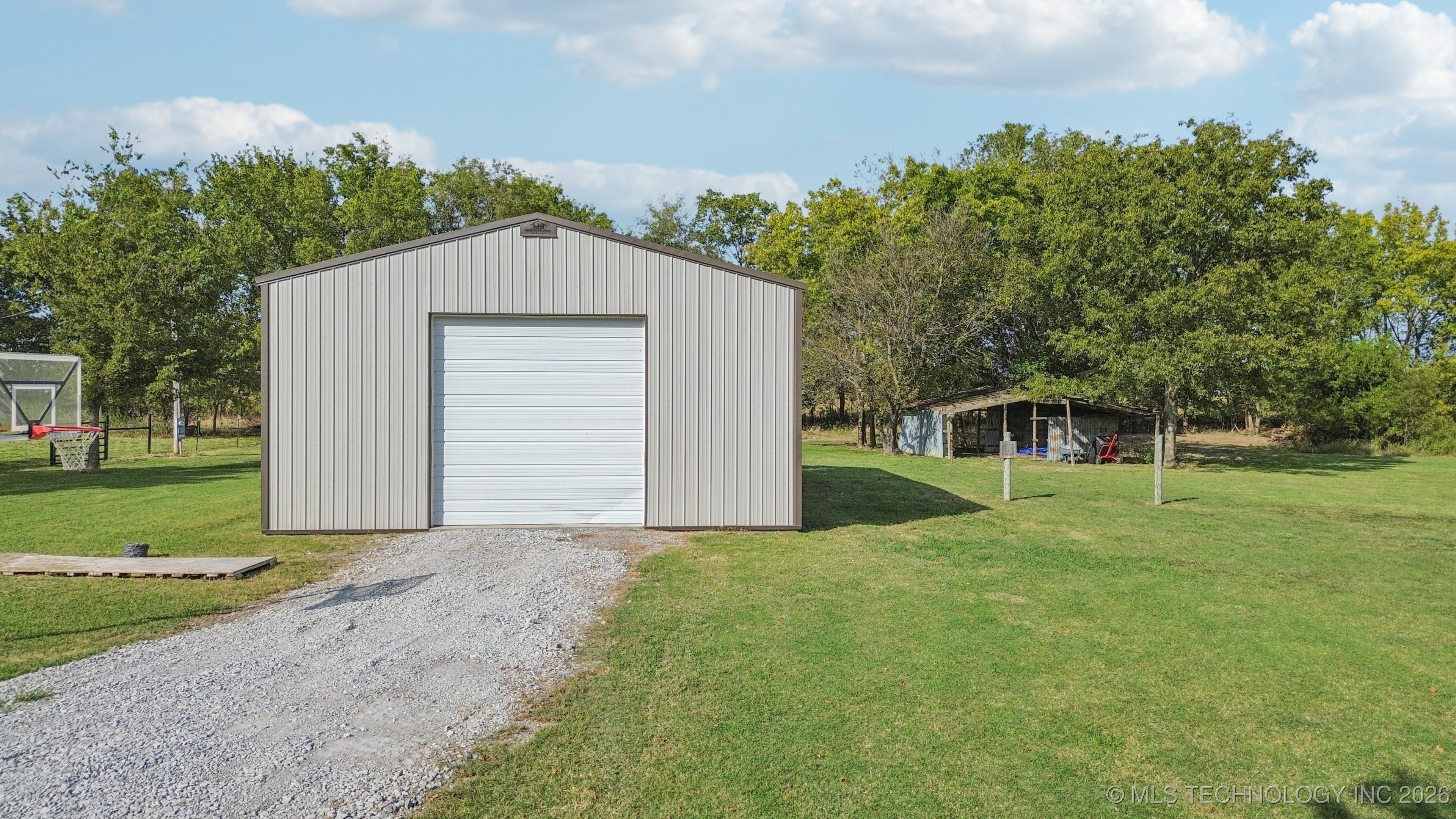 4490 N 438 Road