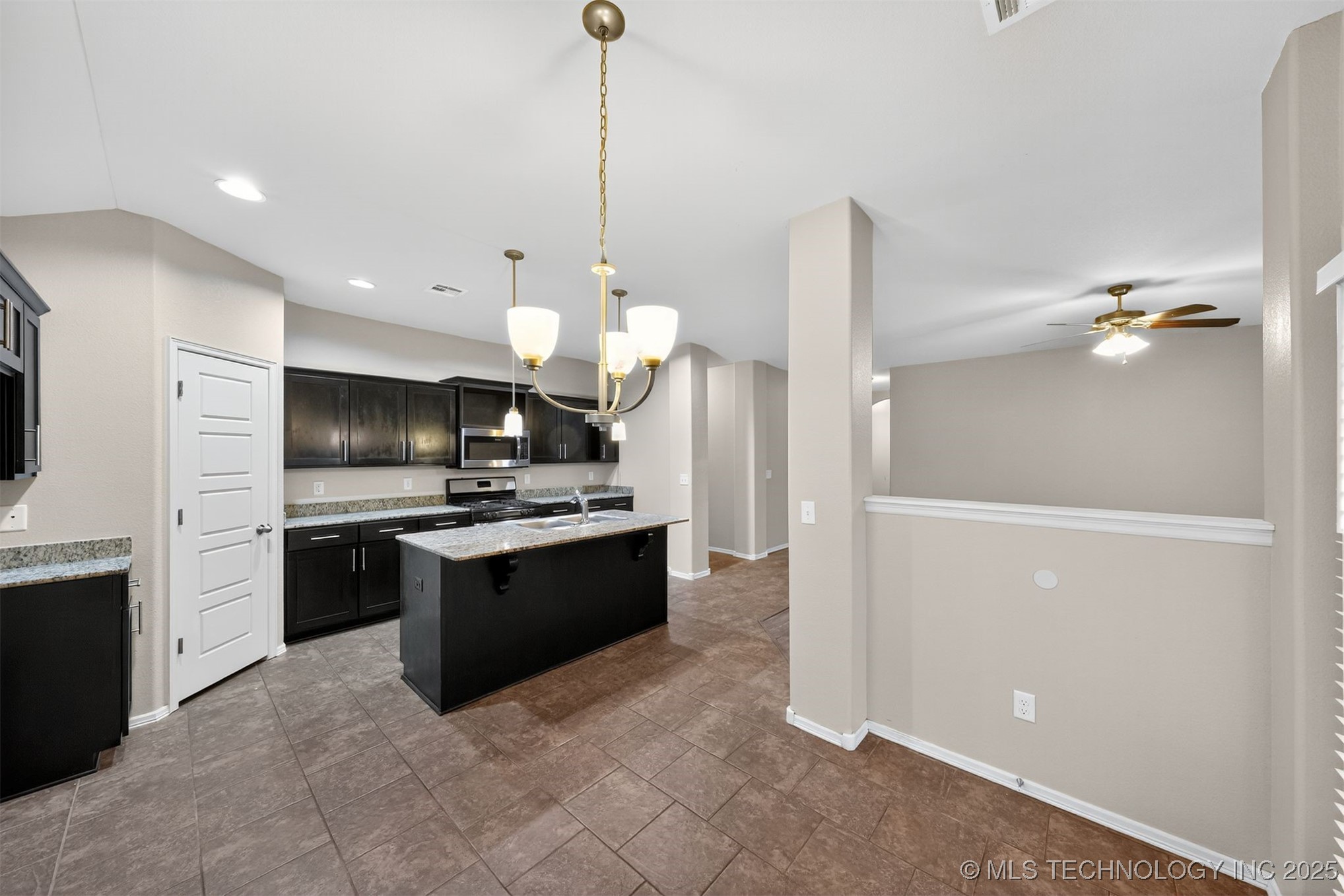 10903 N 120th Avenue N