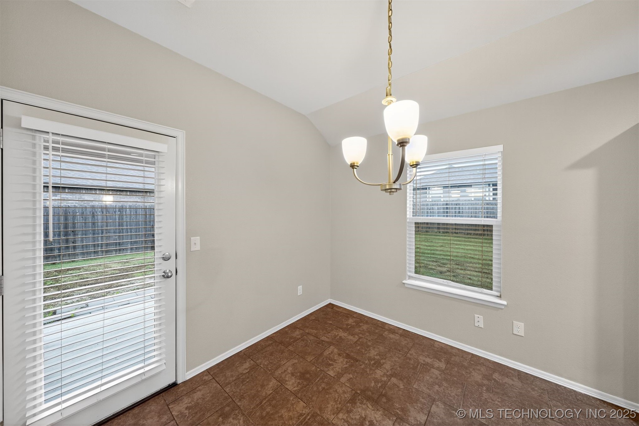 10903 N 120th Avenue N