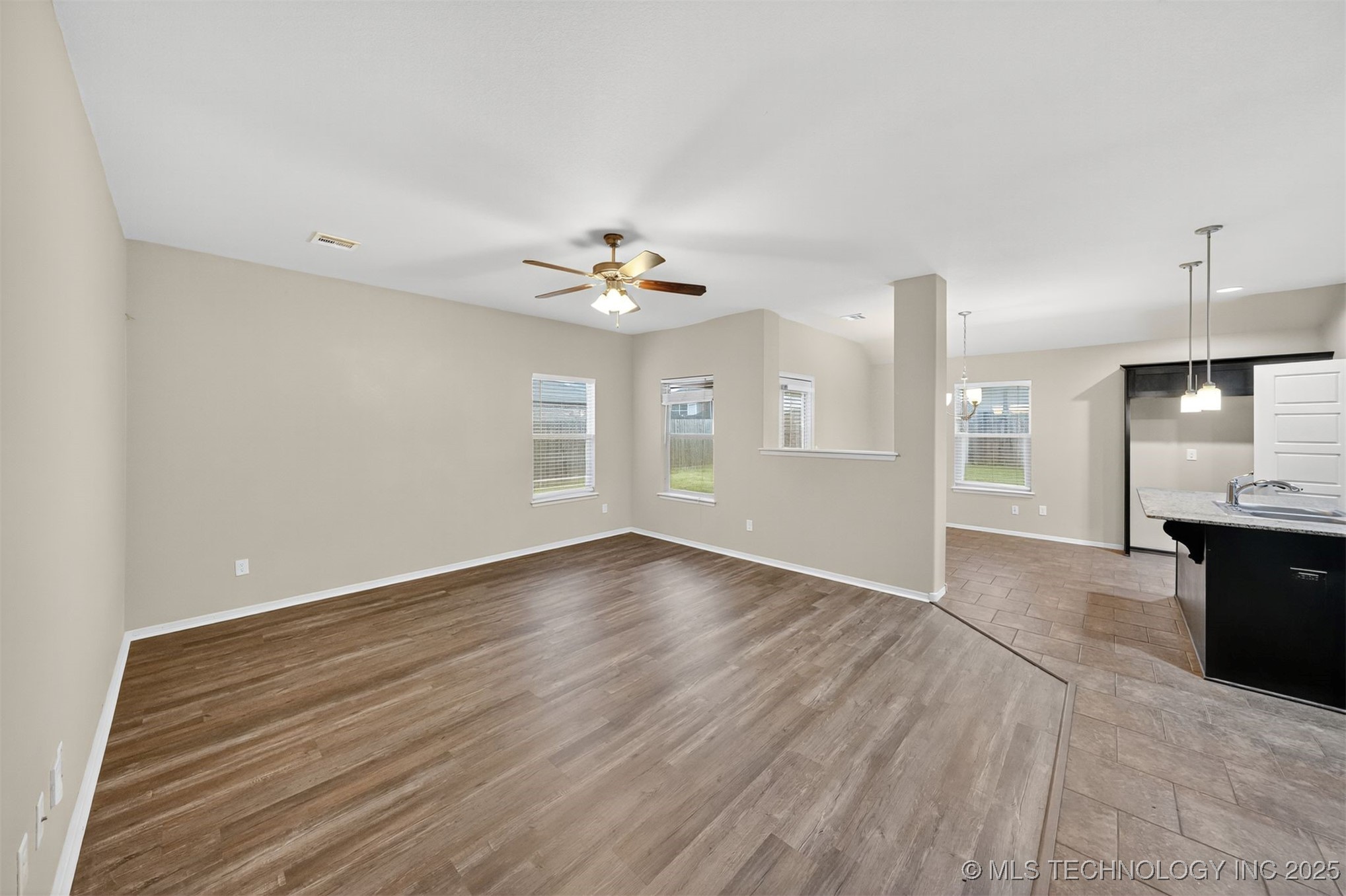 10903 N 120th Avenue N