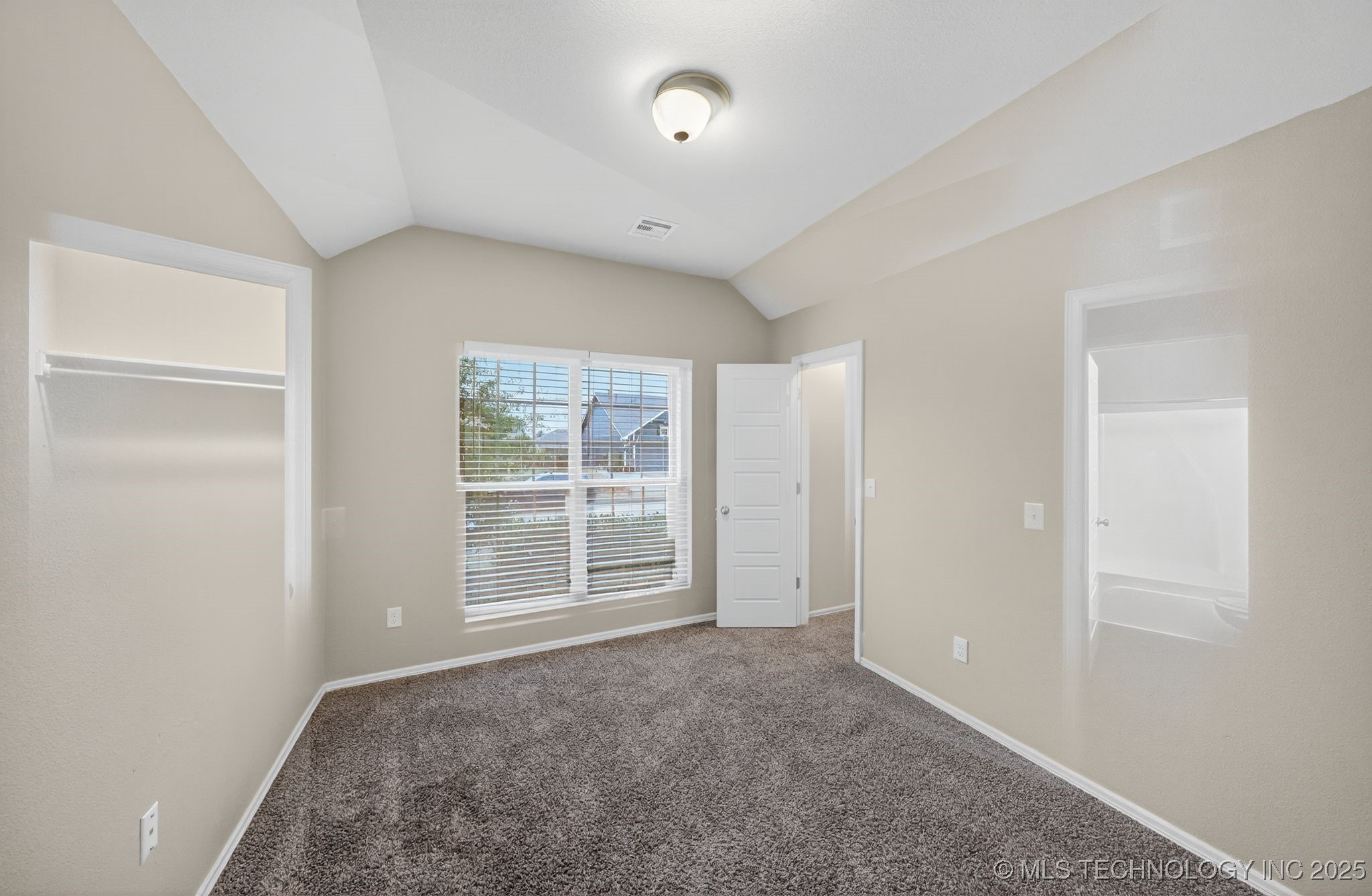 10903 N 120th Avenue N