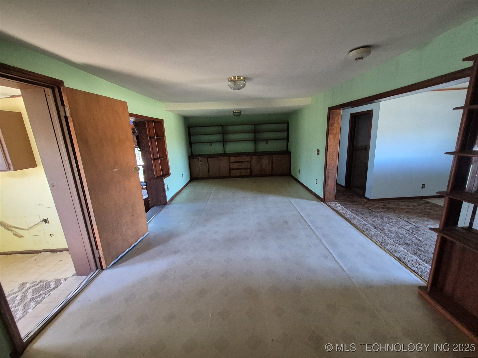 440009 E 360 Road
