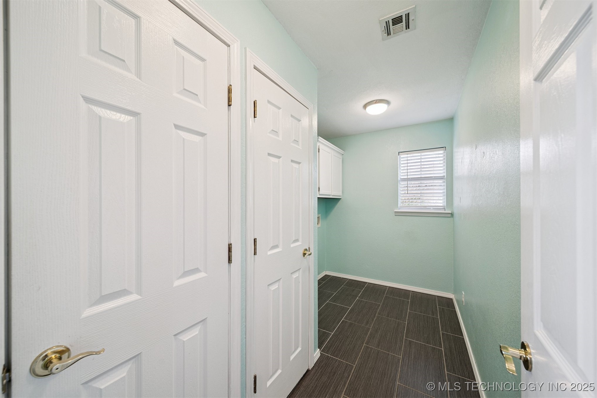 232 Eastmanor Circle