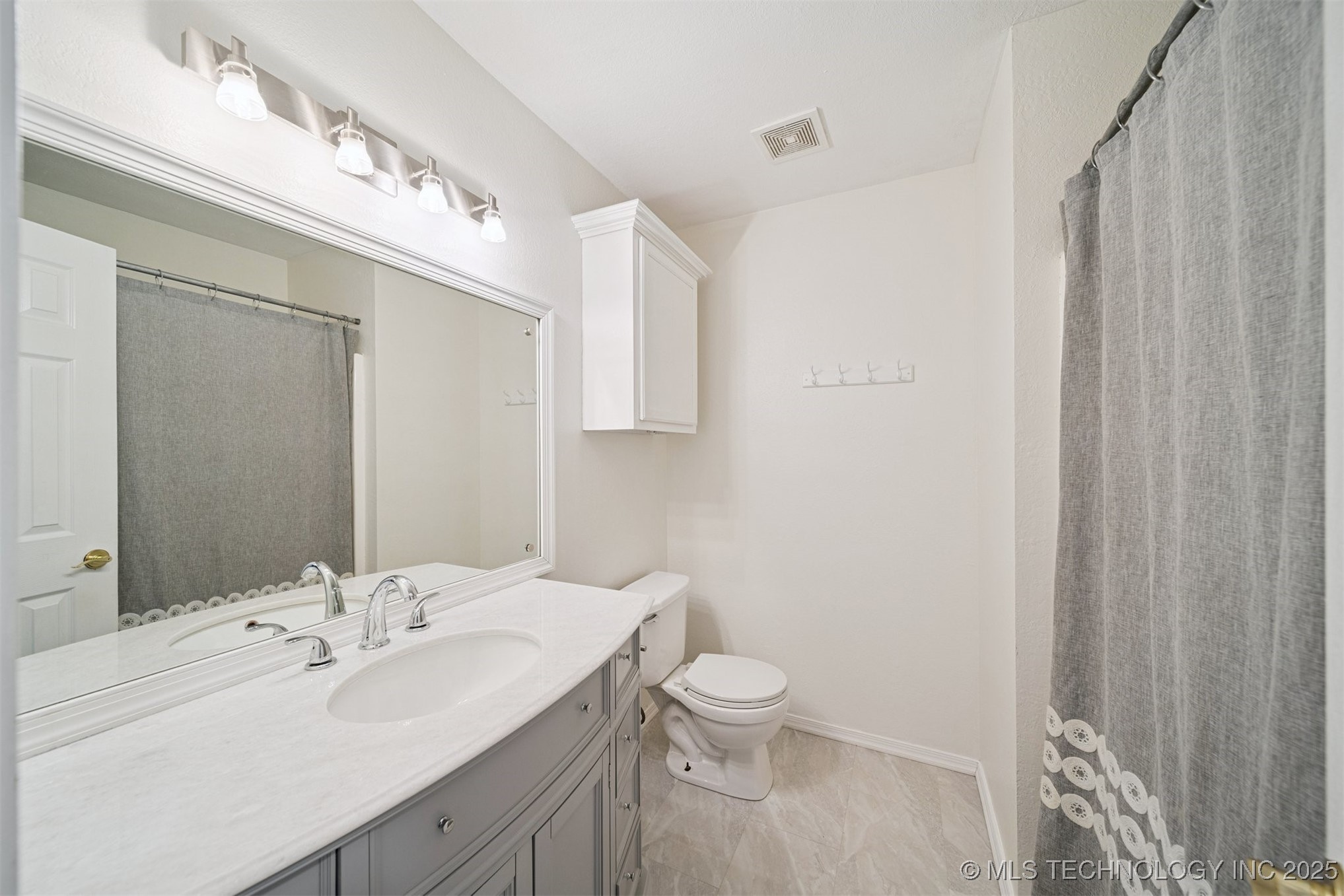 232 Eastmanor Circle