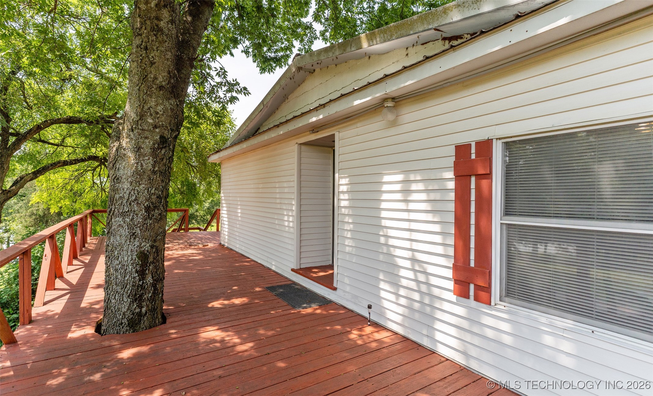 5038 E 422 Road