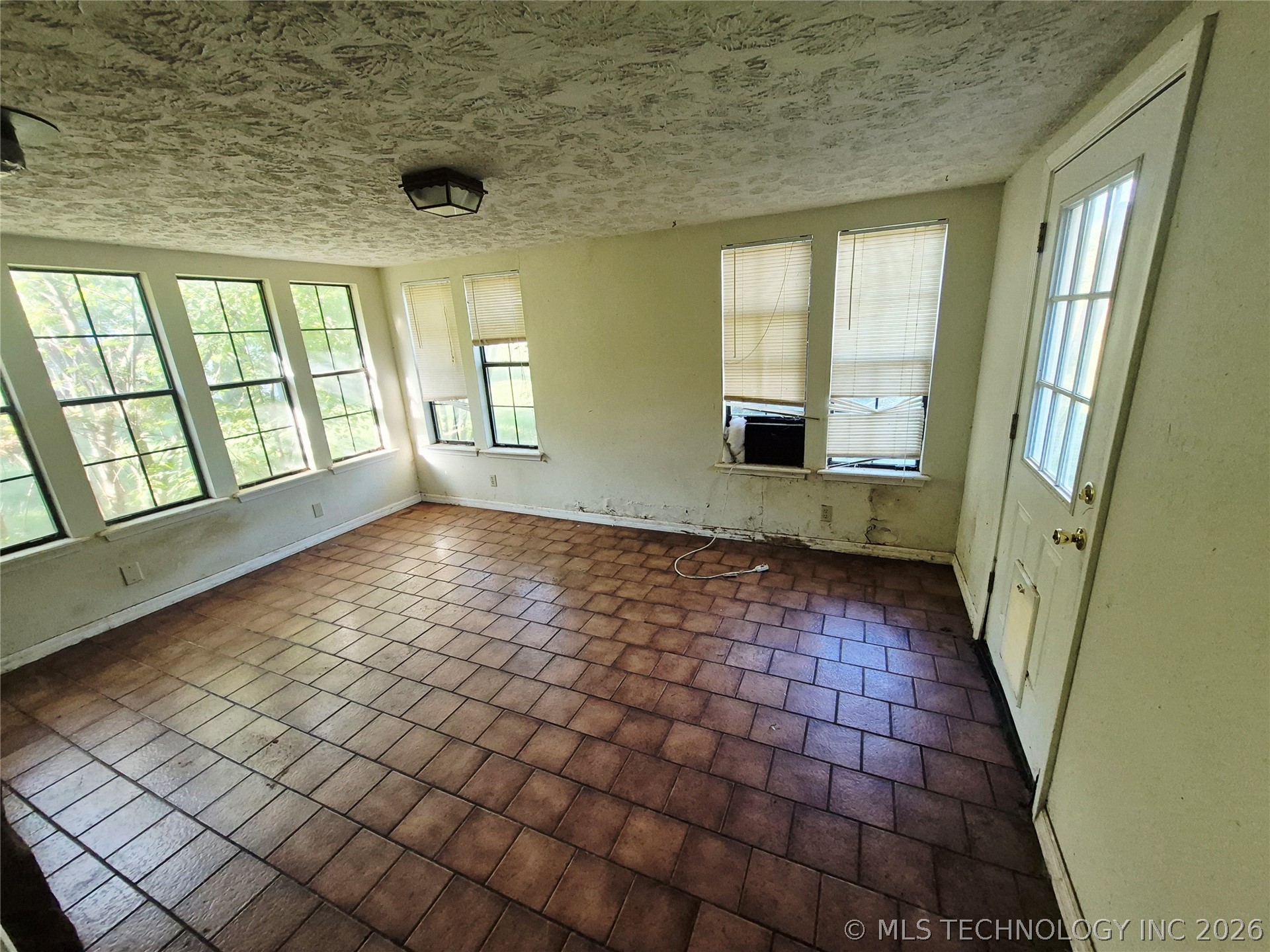 196 Elm Drive
