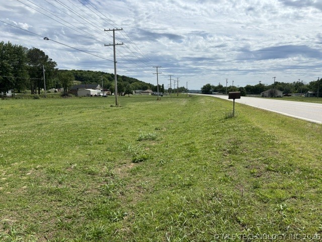 S Hwy 82