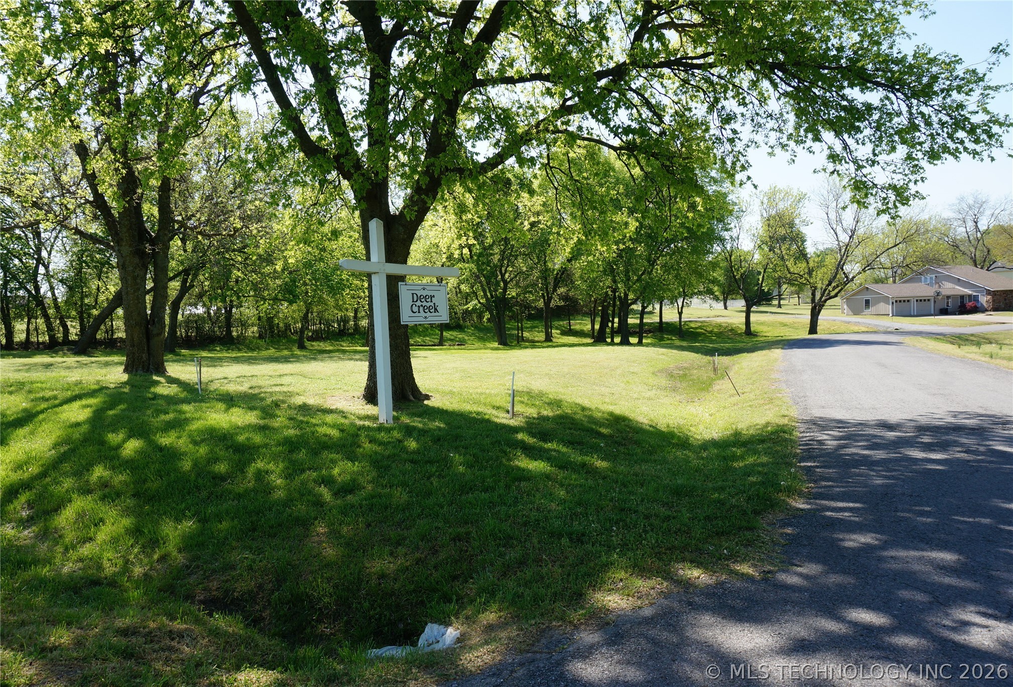 1037 Deer Creek Road