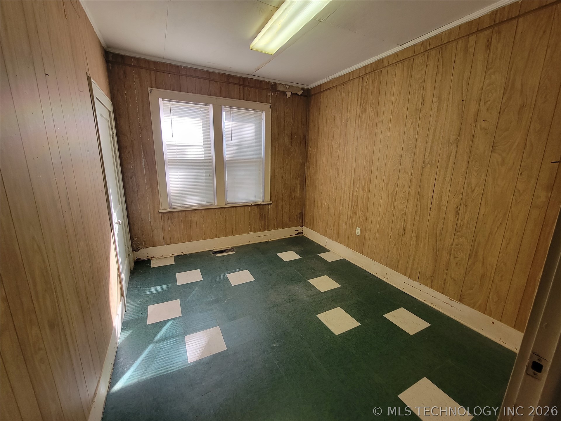 10 S Vann Street