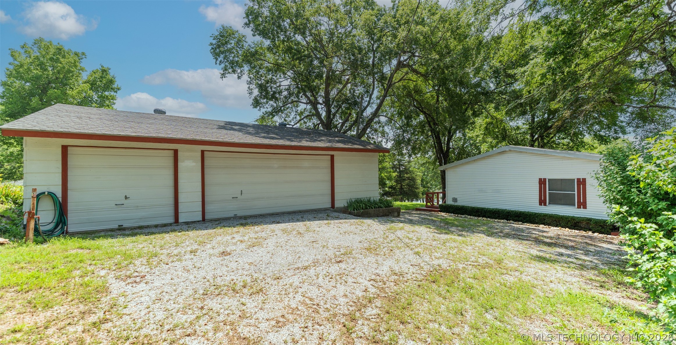 5038 E 422 Road