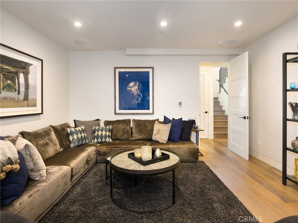 1819 Monterey Boulevard