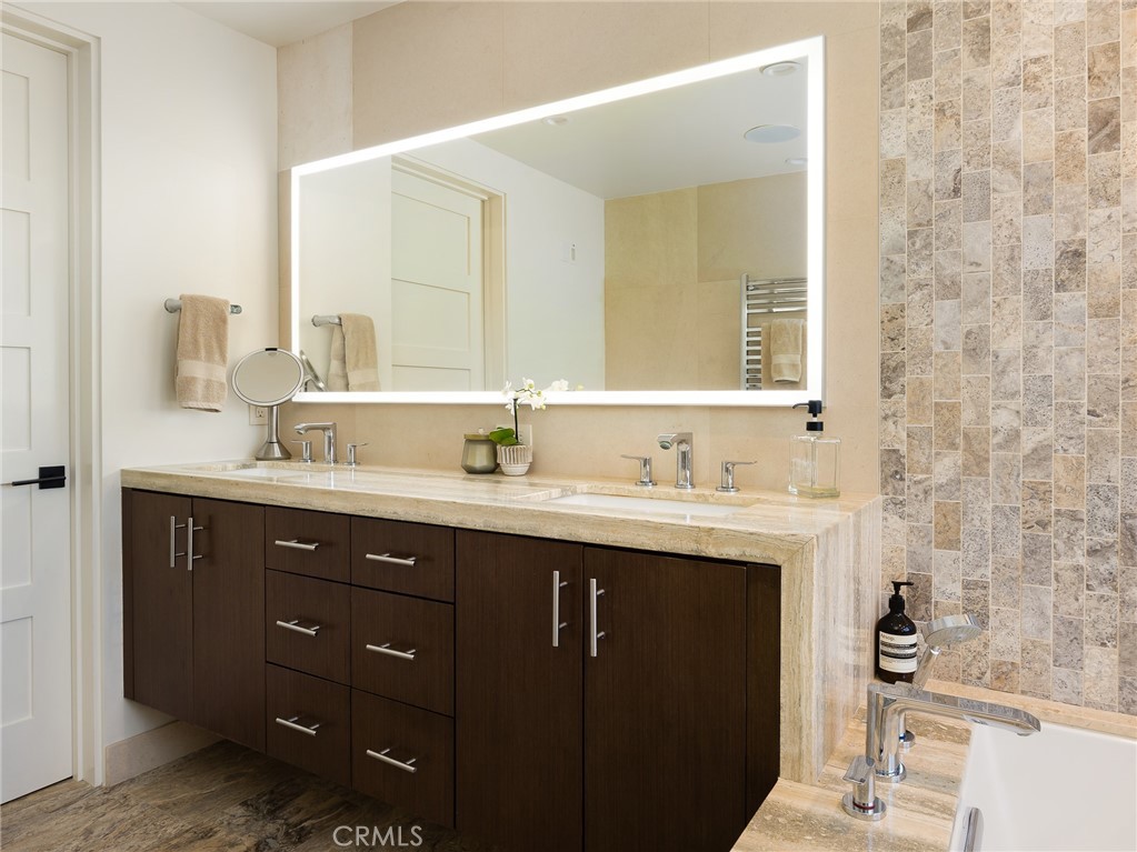 1819 Monterey Boulevard