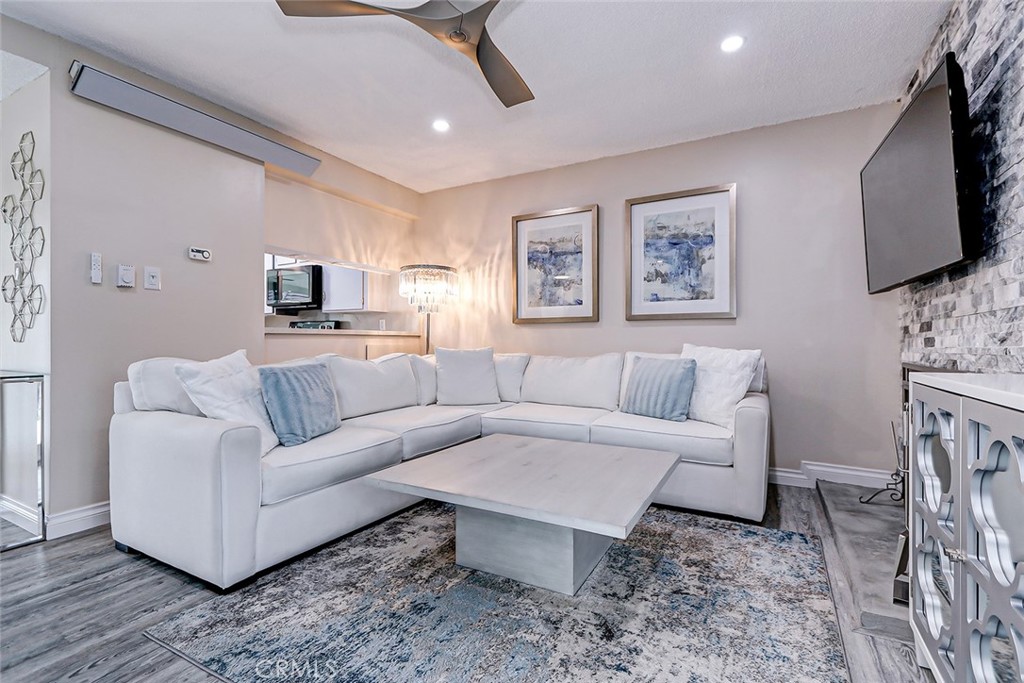 22927 Nadine Circle B