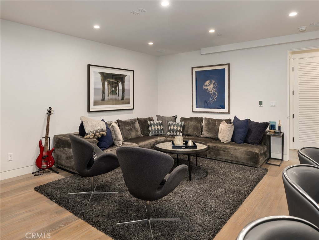 1819 Monterey Boulevard