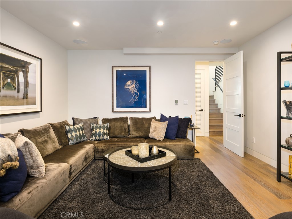 1819 Monterey Boulevard