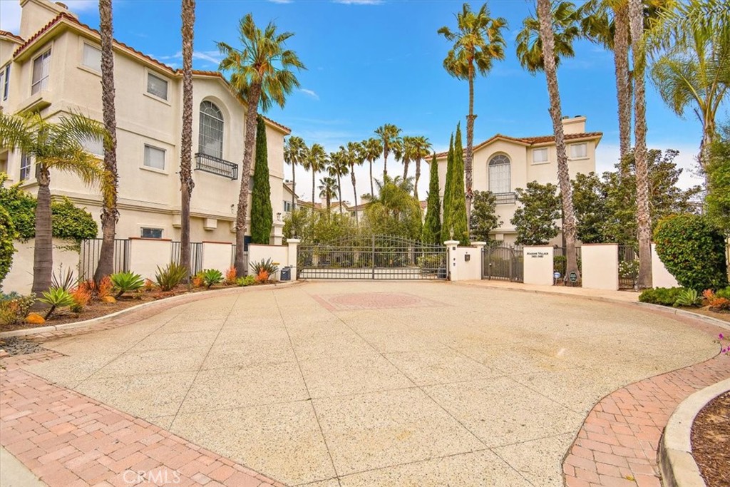 5457 Marine Avenue 2