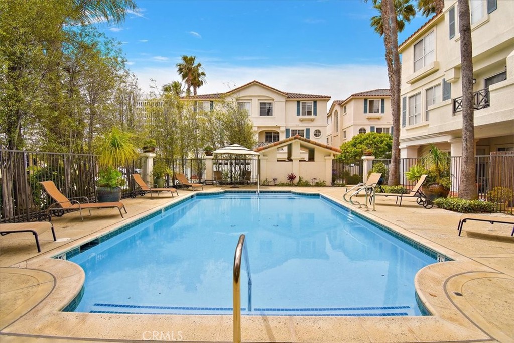 5457 Marine Avenue 2