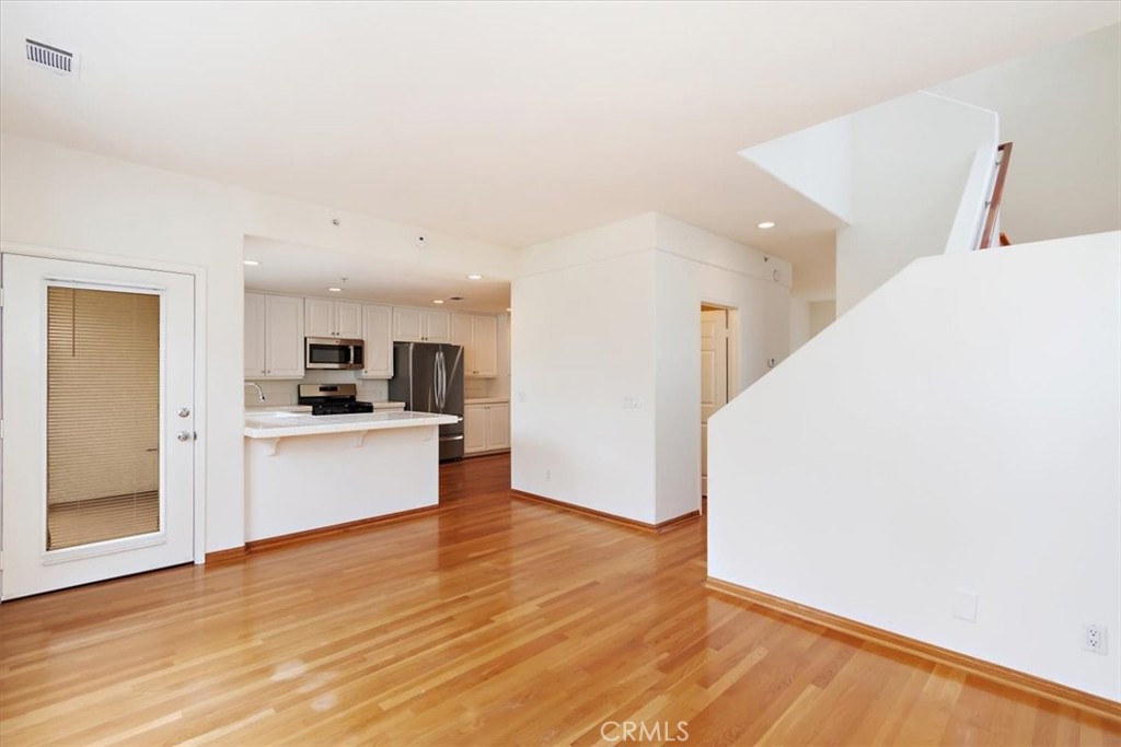 5457 Marine Avenue 2