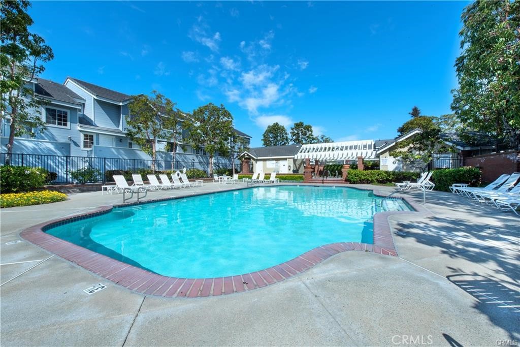 2800 Plaza Del Amo 46