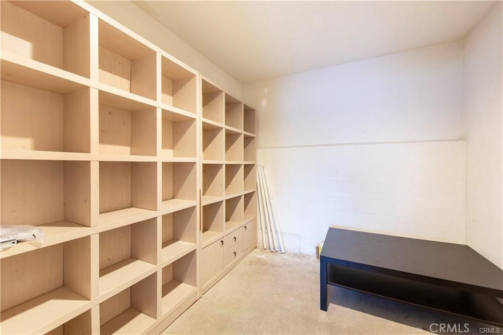 2800 Plaza Del Amo 46