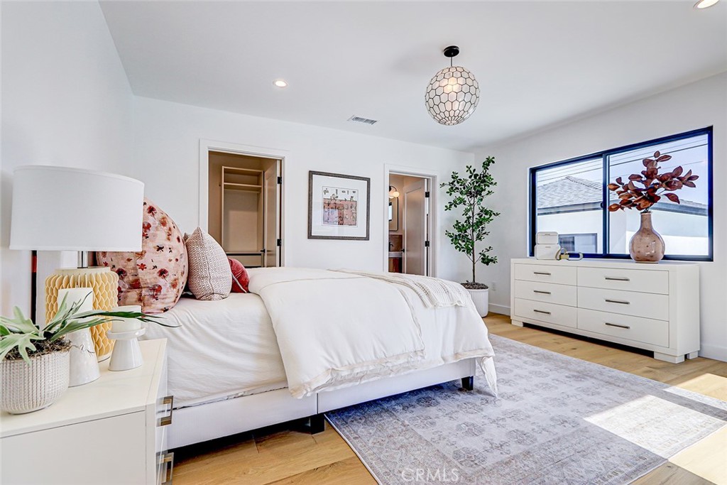 2100 Wendy Way