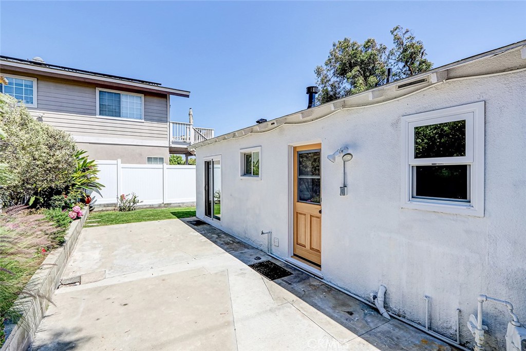 708 S Redondo Avenue