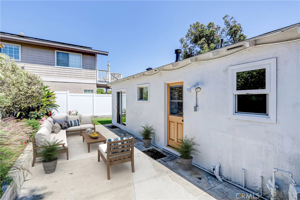 708 S Redondo Avenue