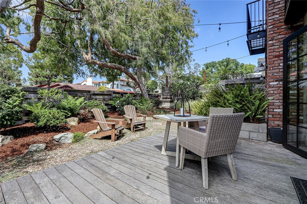 3208 Agnes Road