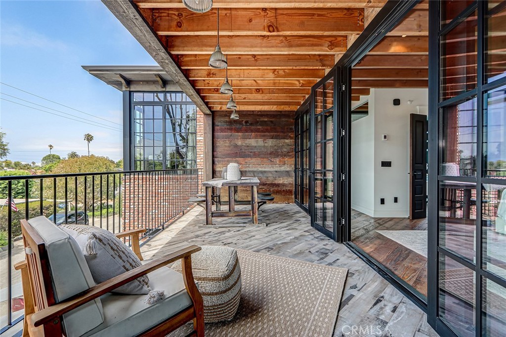 3208 Agnes Road