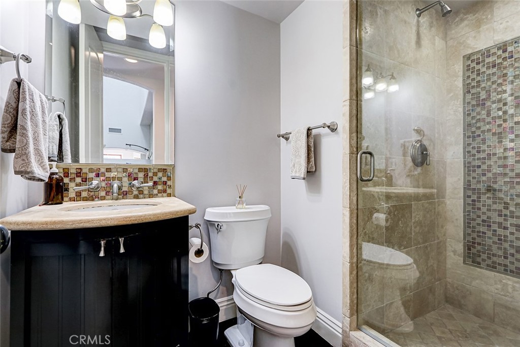 3404 N Poinsettia Avenue