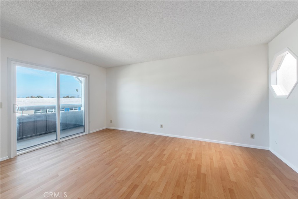 2527 Artesia 67