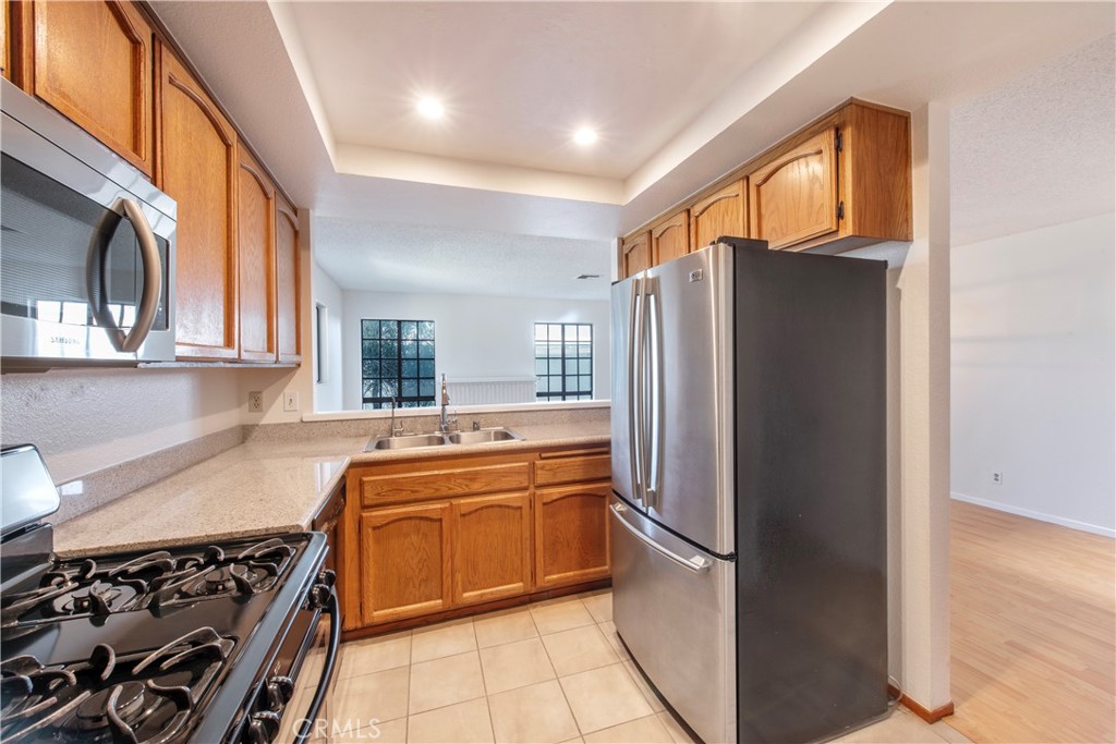 2527 Artesia 67