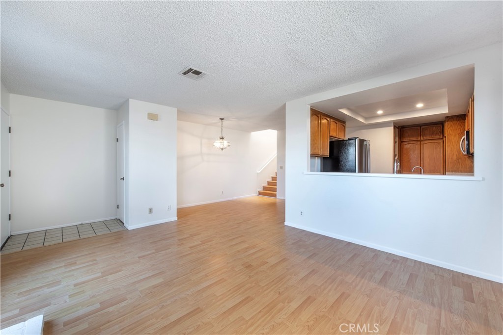 2527 Artesia 67