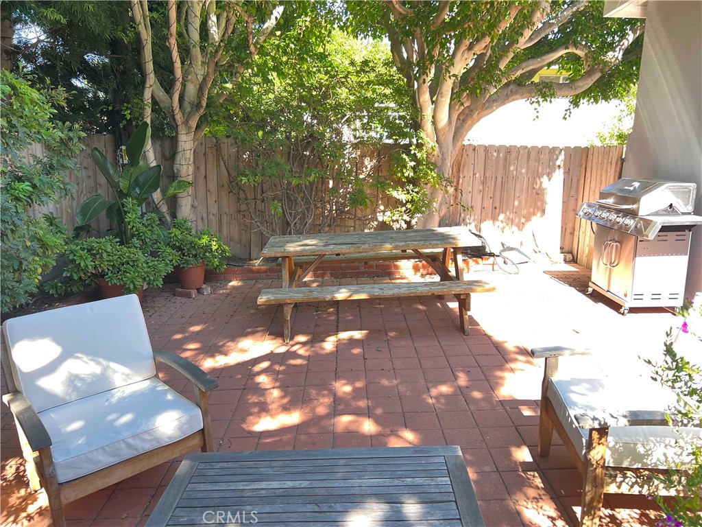 2918 Walnut Avenue