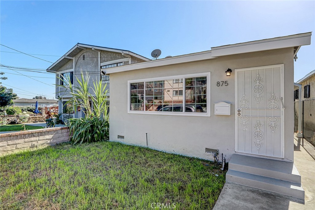 875 W 1st Street