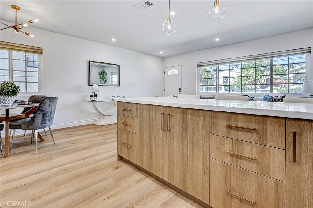 875 W 1st Street