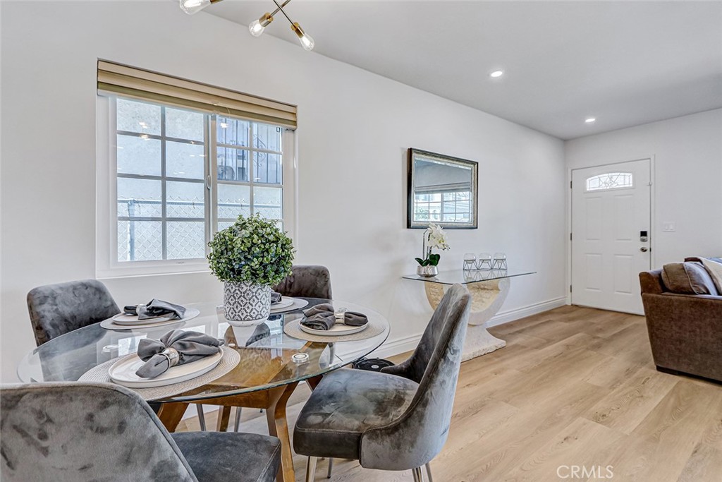 875 W 1st Street