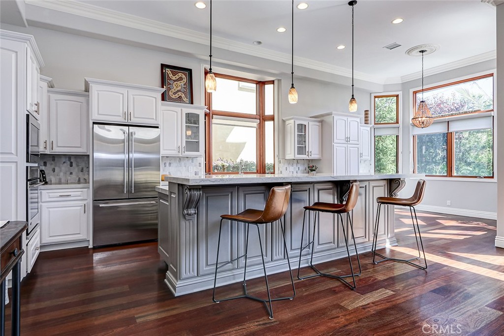 3404 N Poinsettia Avenue