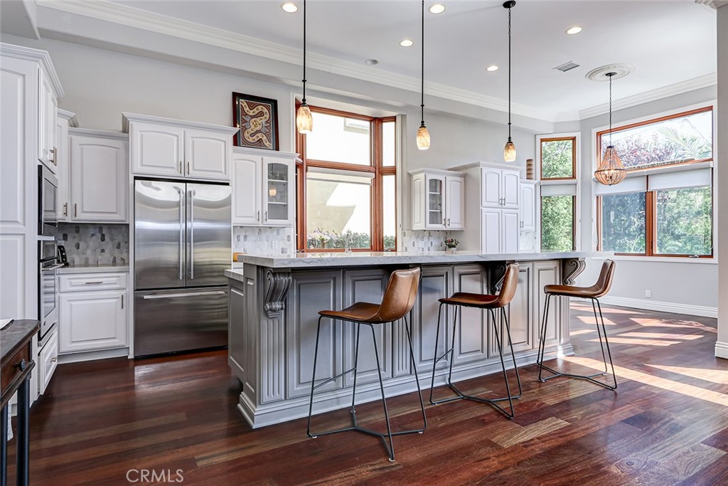 3404 N Poinsettia Avenue