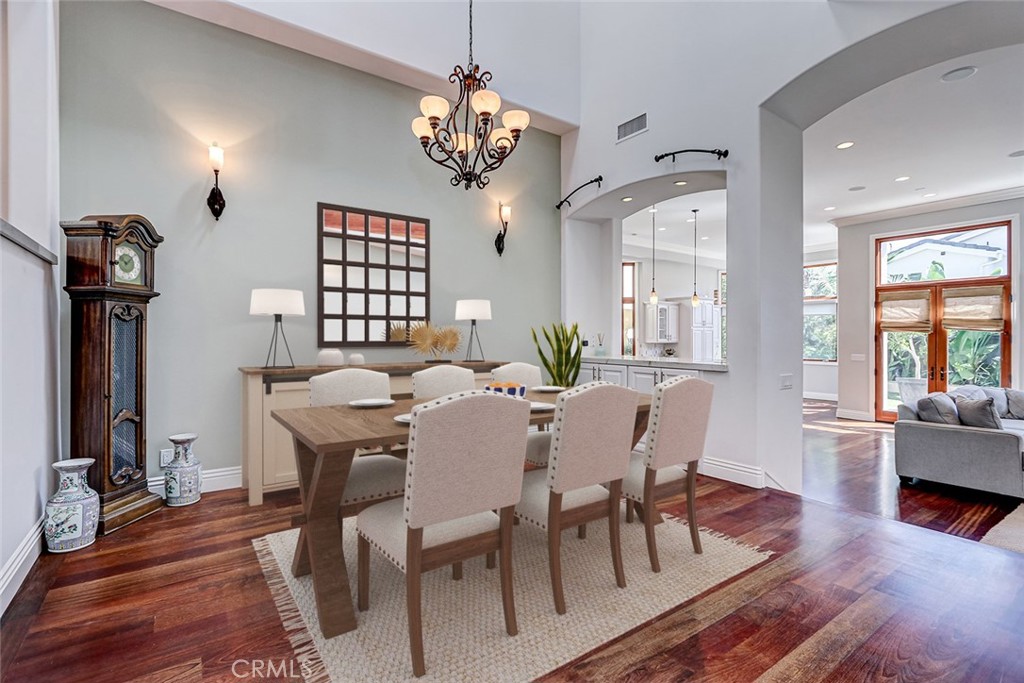 3404 N Poinsettia Avenue