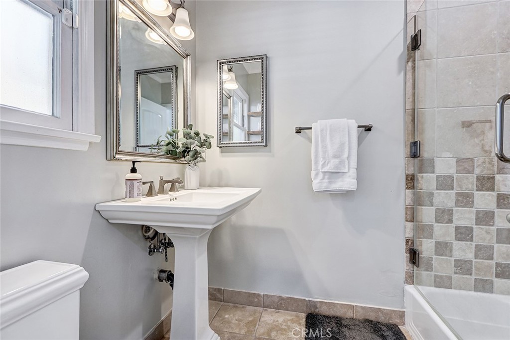 5352 Ironwood Street