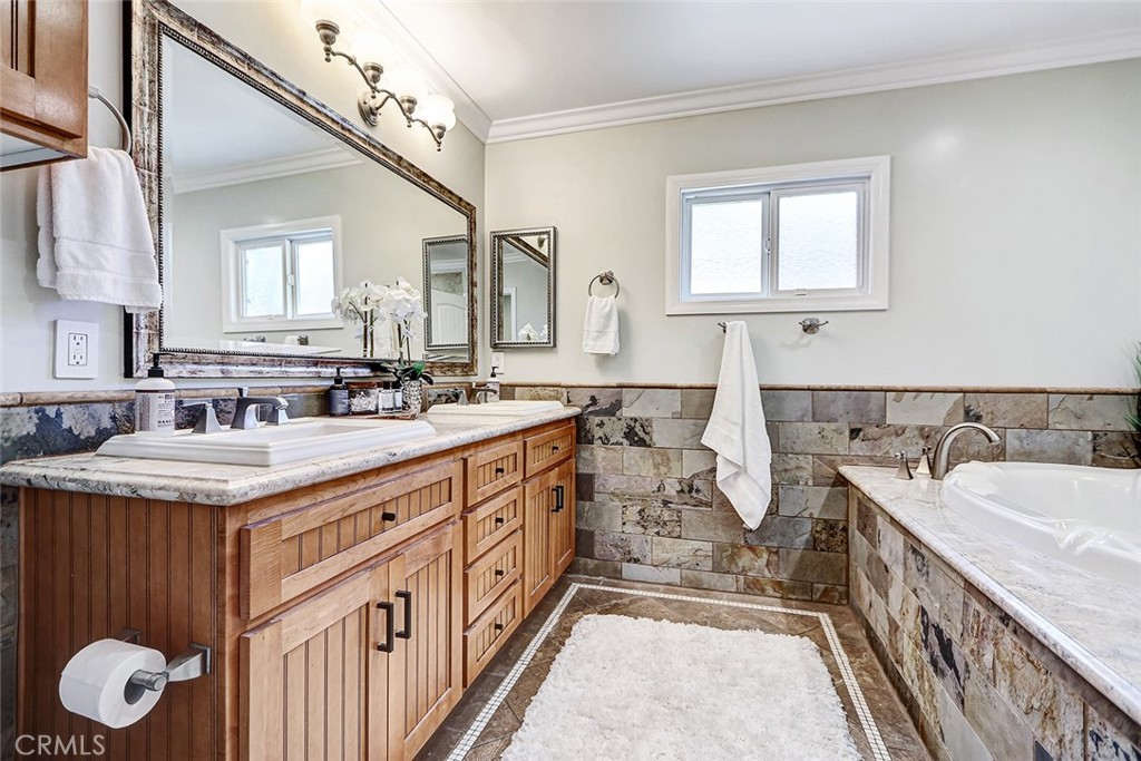 5352 Ironwood Street