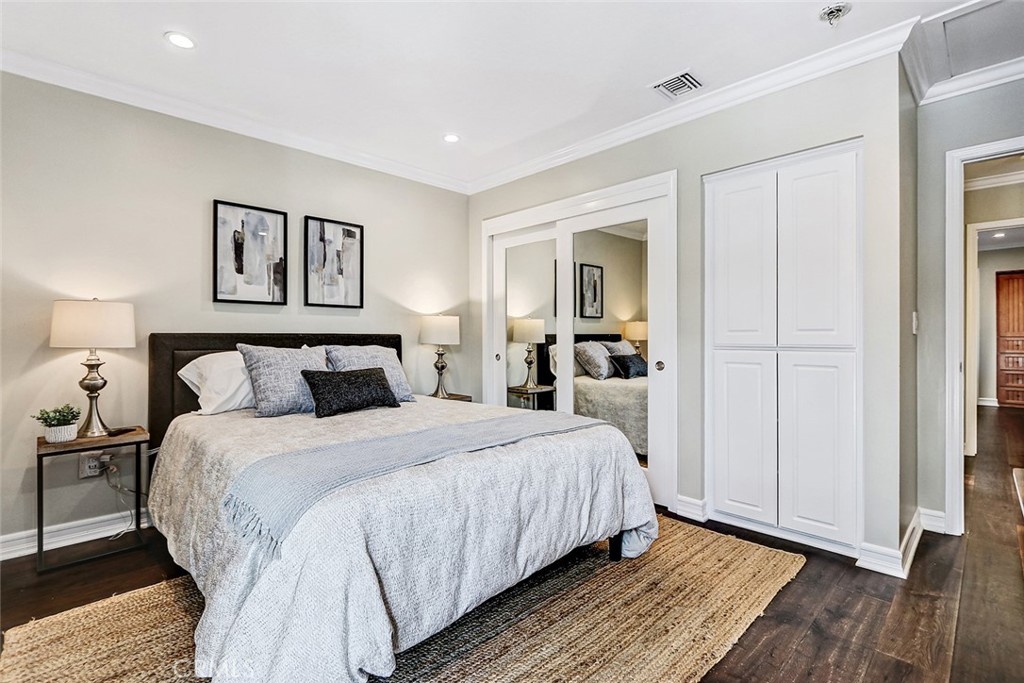 5352 Ironwood Street