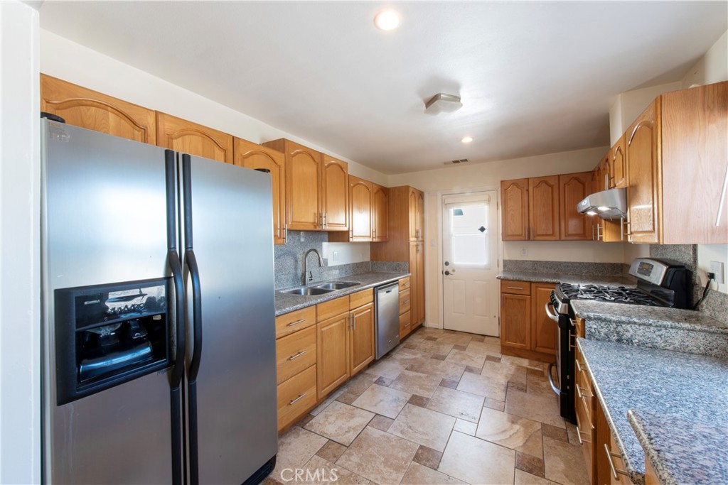 3403 W 187th